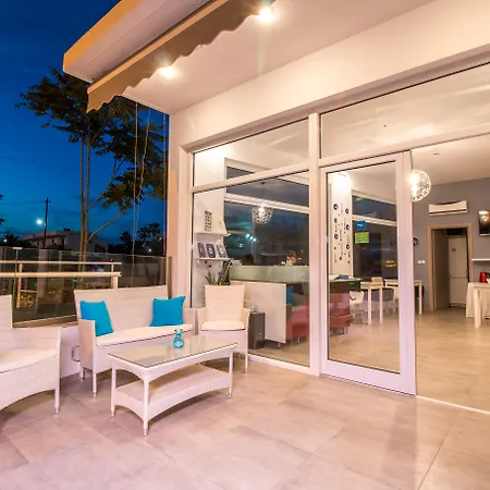 Appart hôtel Casastavris - Aparts&pool Faliraki