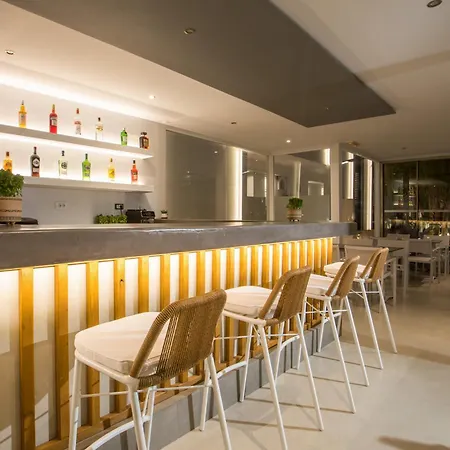 Casastavris - Aparts & Pool Aparthotel 2*