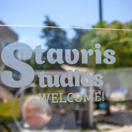 Casastavris - Aparts&pool Appart hôtel Faliraki