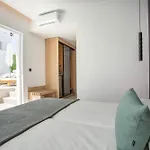 Casastavris - Aparts & Pool Aparthotel 4*