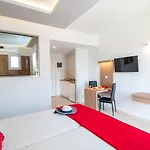 Casastavris - Aparts & Pool Aparthotel 4*