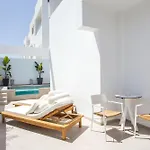 Casastavris - Aparts & Pool Aparthotel 4*