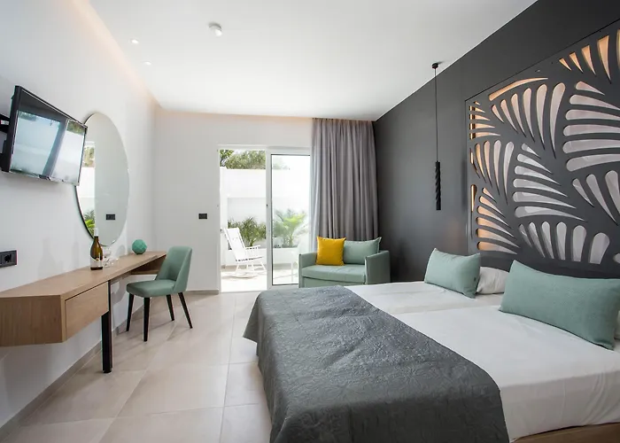 Casastavris - Aparts & Pool