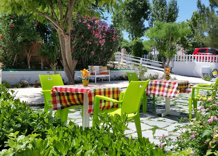 Casastavris - Aparts & Pool 4*