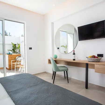 Apart-hotel Casastavris - Aparts & Pool