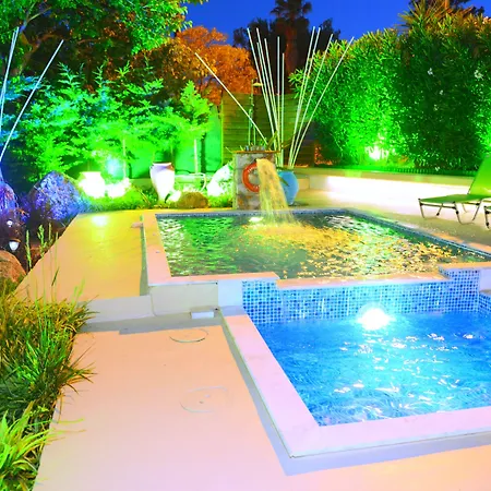 Casastavris - Aparts & Pool Apart-hotel