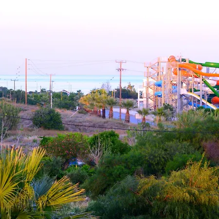 Apart-hotel Casastavris - Aparts & Pool