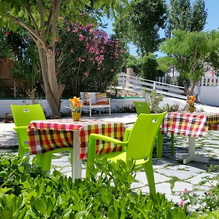 Casastavris - Aparts & Pool 4*