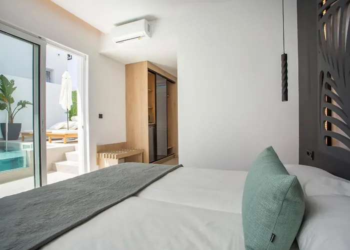 Casastavris - Aparts & Pool Apart Otel 4*