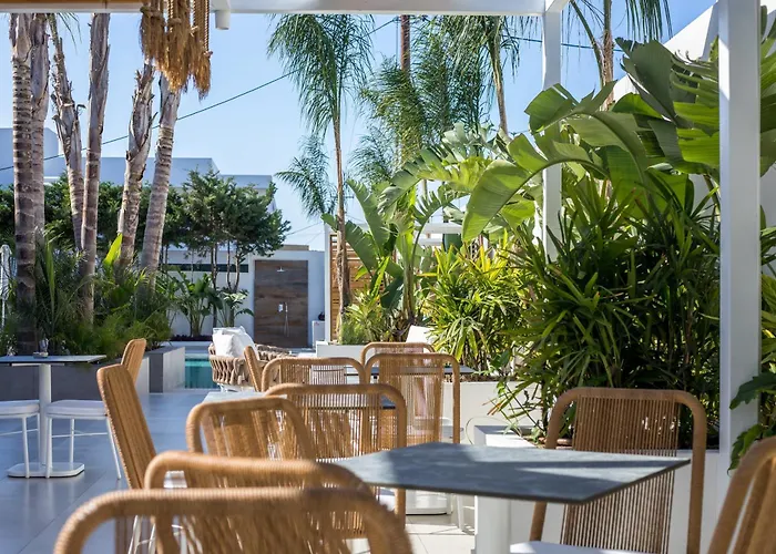 Casastavris - Aparts & Pool 4* فاليراكي