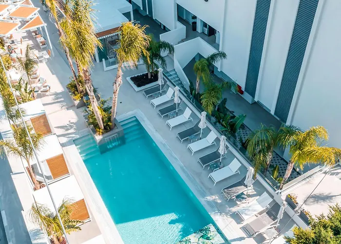 شقة فندقية Casastavris - Aparts & Pool فاليراكي