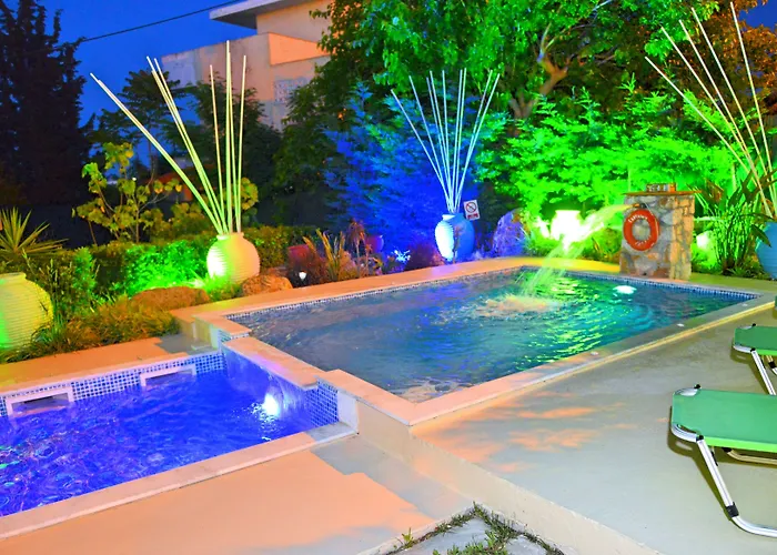 Casastavris - Aparts & Pool Apart Otel