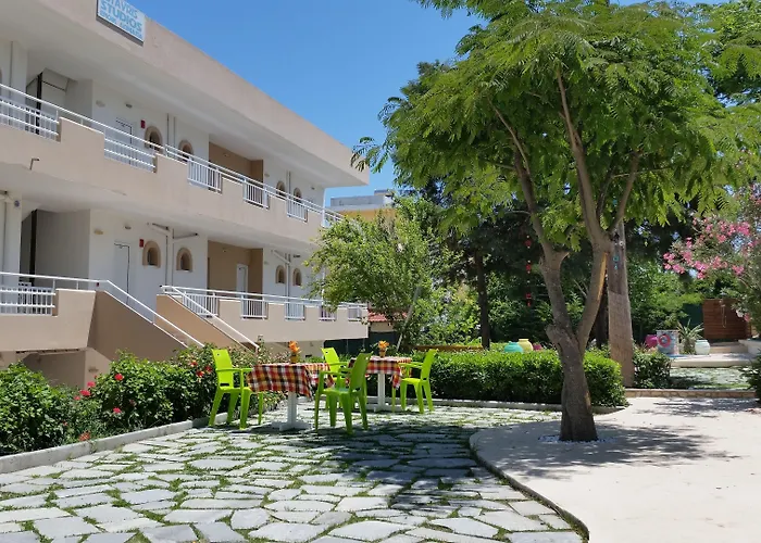 Casastavris - Aparts & Pool Faliraki