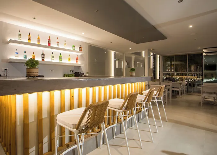 Apart Otel Casastavris - Aparts & Pool 4*