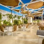 Casastavris - Aparts & Pool Aparthotel