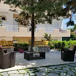Aparthotel Casastavris - Aparts & Pool Faliraki