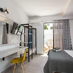 Aparthotel Casastavris - Aparts & Pool