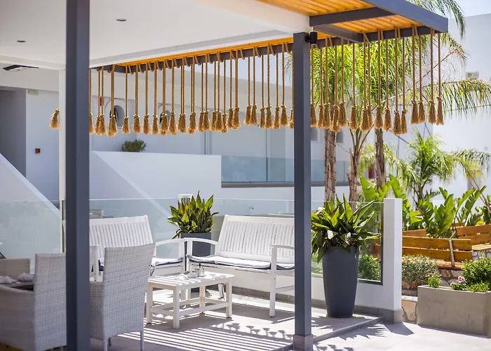 Casastavris - Aparts & Pool Faliraki