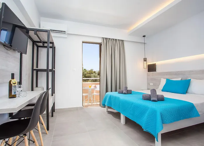 Casastavris - Aparts & Pool 4*